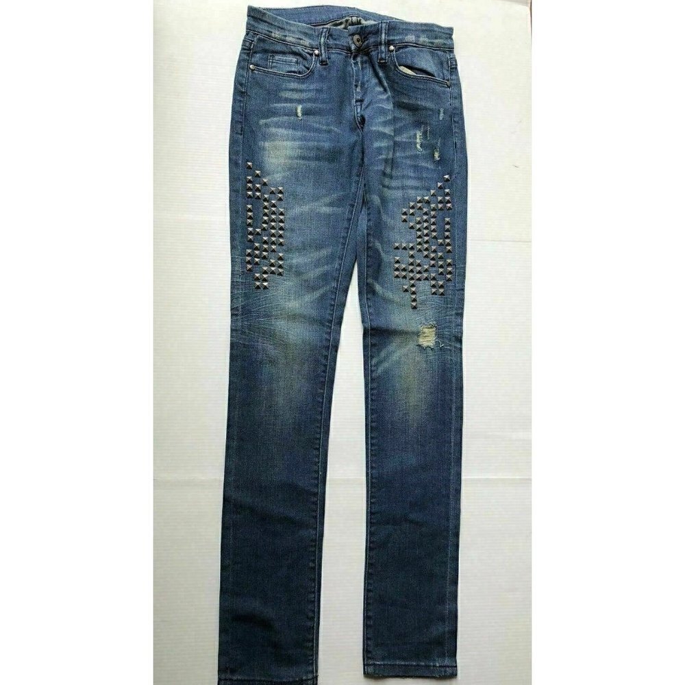 Blank NYC Women's Blue Denim Distressed Studded Skinny Jeans Size 26 NWOT - Picture 2 of 10